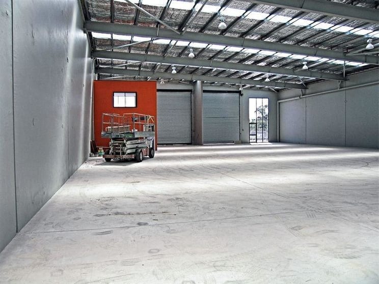 Click to view all images Clontarf QLD 4019 - Image 1