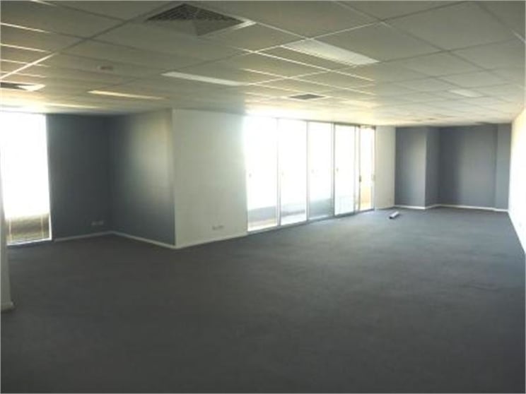 Click to view all images Level 1/314 Mcdonalds Road South Morang VIC 3752 - Image 2