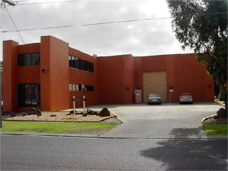11 Hinkler Road Mordialloc VIC 3195 - Image 2