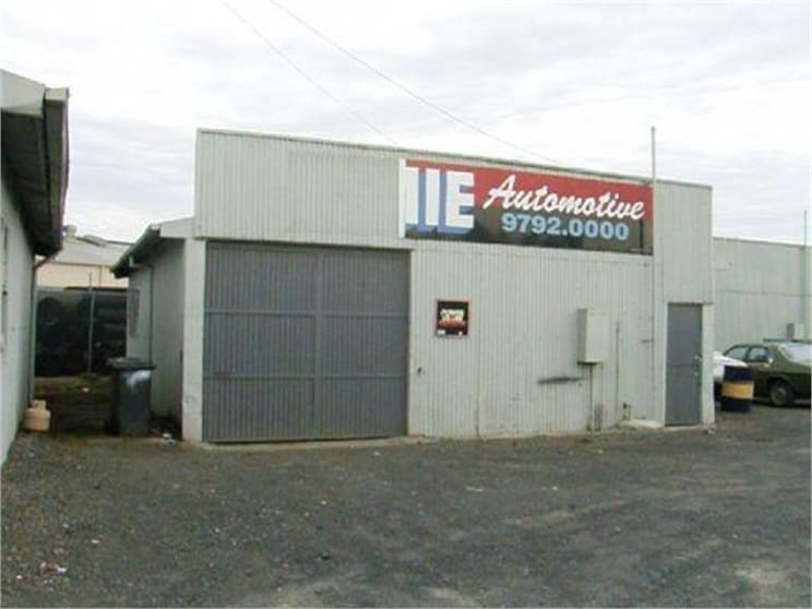 Unit 2, 131 Greens Rd Dandenong VIC 3175 - Image 1