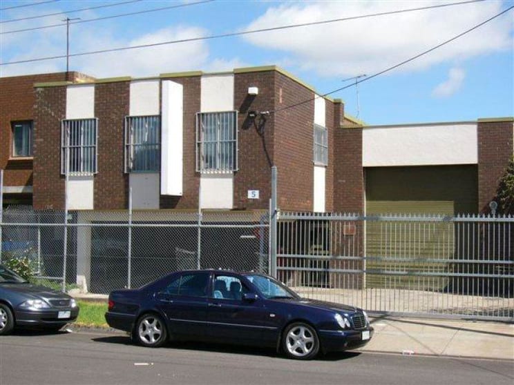 5 Acheson Place Coburg North VIC 3058 - Image 1