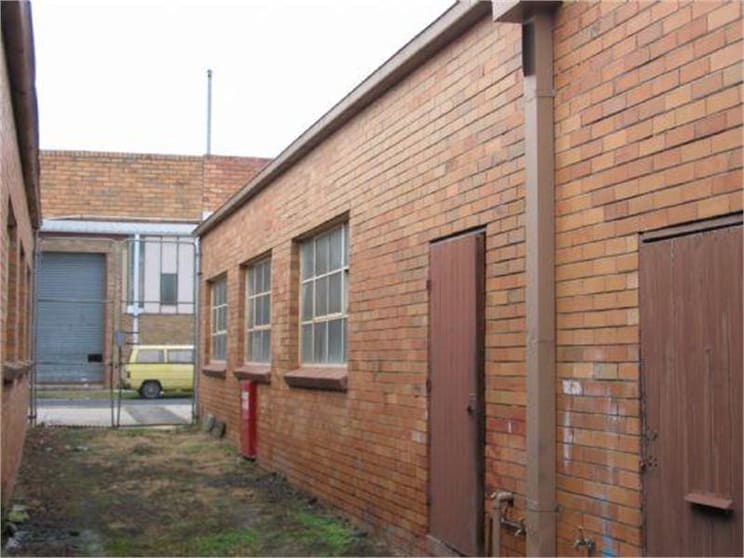 Click to view all images 1/5 Kolora Road Heidelberg West VIC 3081 - Image 3