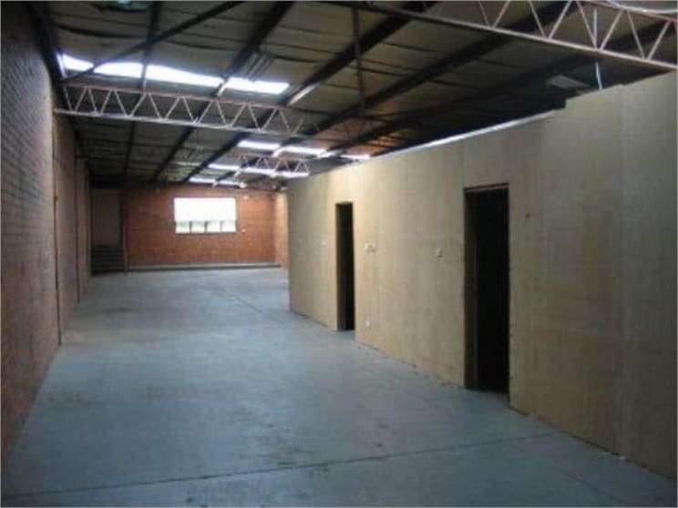 Click to view all images 2/20 Helen Street Heidelberg West VIC 3081 - Image 3