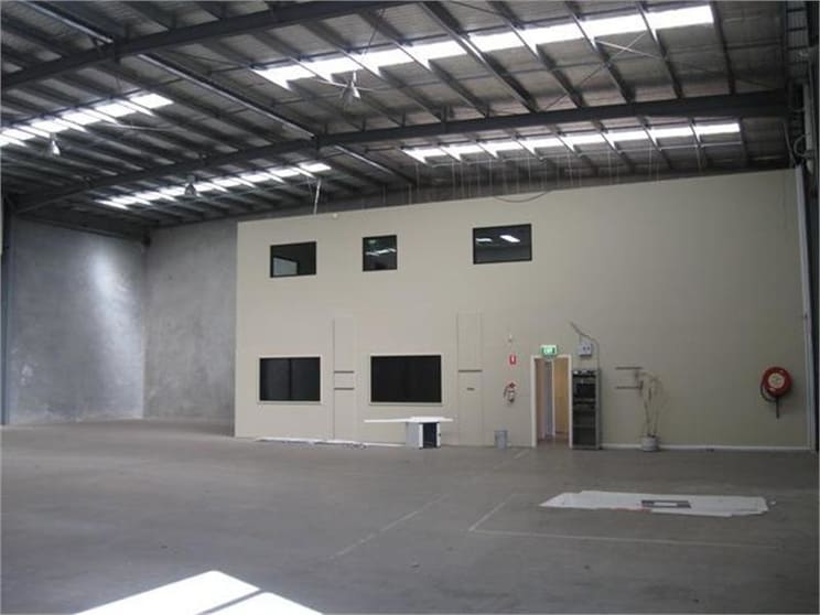 Click to view all images Preston VIC 3072 - Image 3