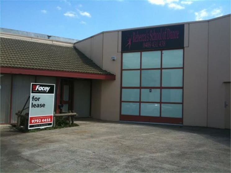 9 Commerce Drive Hampton Park VIC 3976 - Image 1