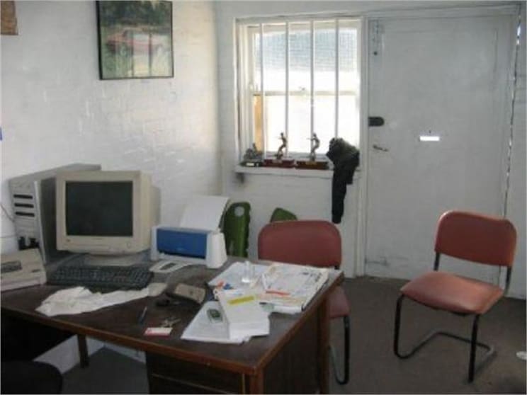 1/11 Crissane Road Heidelberg West VIC 3081 - Image 2