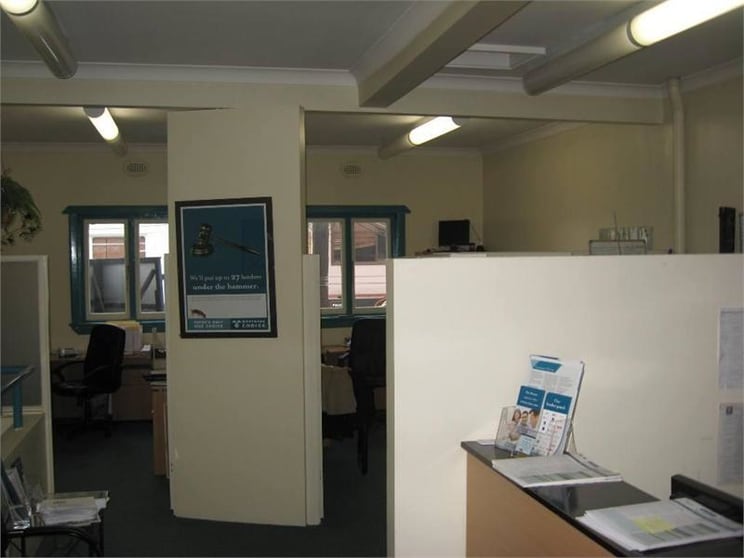 Click to view all images 253A High Street Ashburton VIC 3147 - Image 2