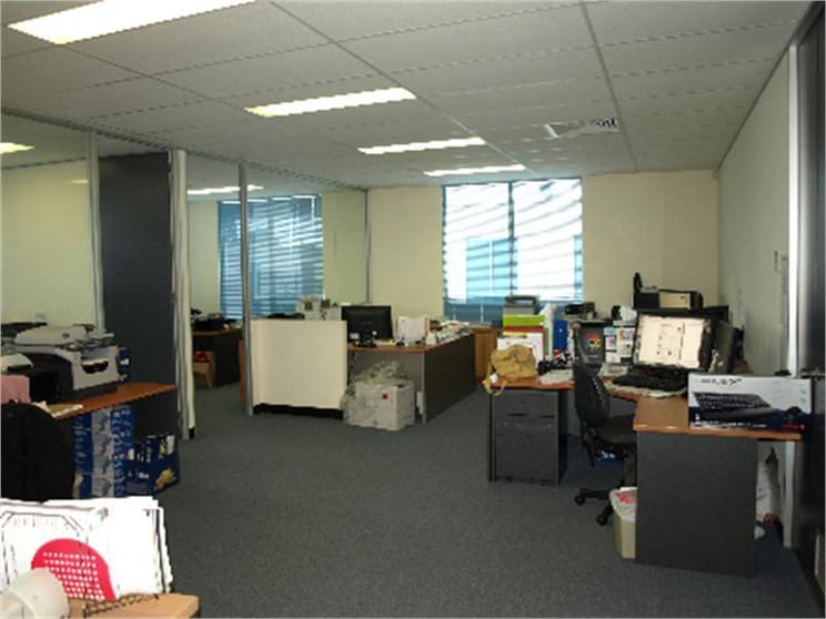 8/137-145 Rooks Road Vermont VIC 3133 - Image 2