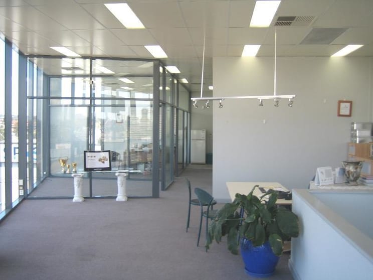 Click to view all images Wetherill Park NSW 2164 - Image 2