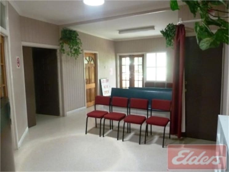 Camp Hill QLD 4152 - Image 2