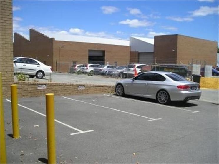 Click to view all images 33 Teddington Road Burswood WA 6100 - Image 2