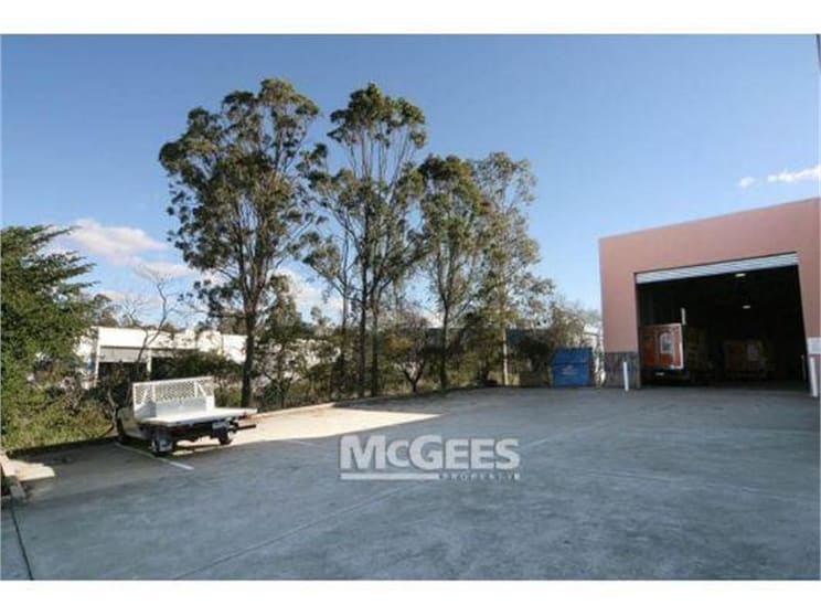 10 Devlan Street Mansfield QLD 4122 - Image 2