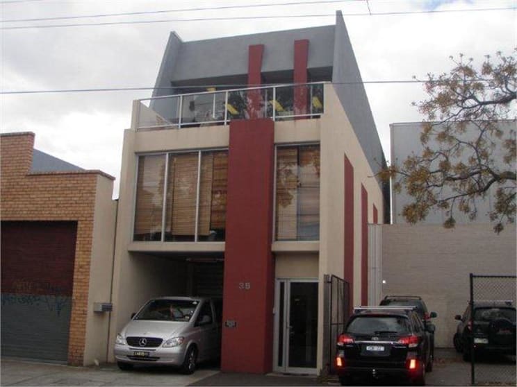 Click to view all images 38 Boundary Street South Melbourne VIC 3205 - Image 1