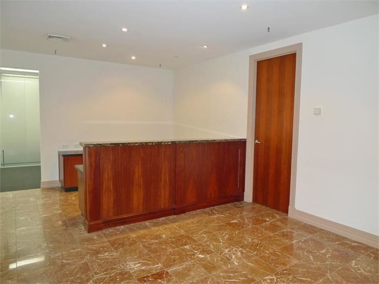 Click to view all images Level 3, 420 Collins Street Melbourne VIC 3000 - Image 2
