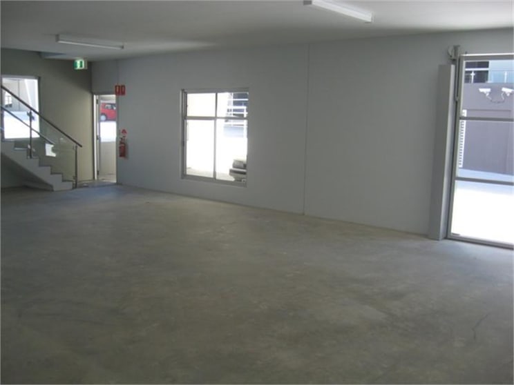 Click to view all images Thornleigh NSW 2120 - Image 2