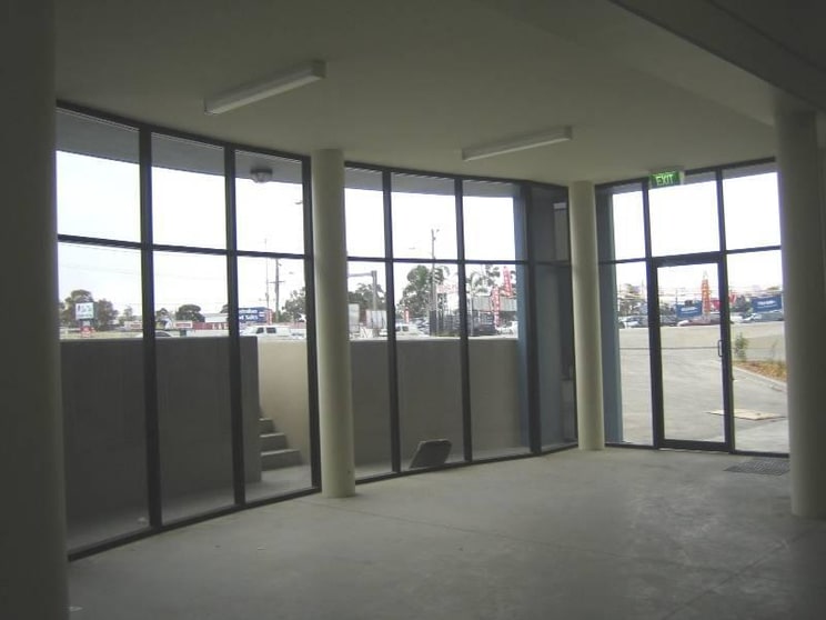 Click to view all images Lansvale NSW 2166 - Image 3