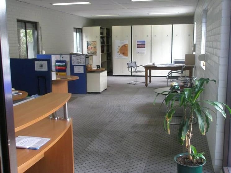 Click to view all images Wetherill Park NSW 2164 - Image 2