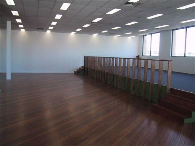 Click to view all images 6 Palmer Parade Richmond VIC 3121 - Image 3