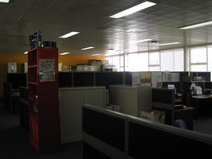 Click to view all images 516 High Street Preston VIC 3072 - Image 2