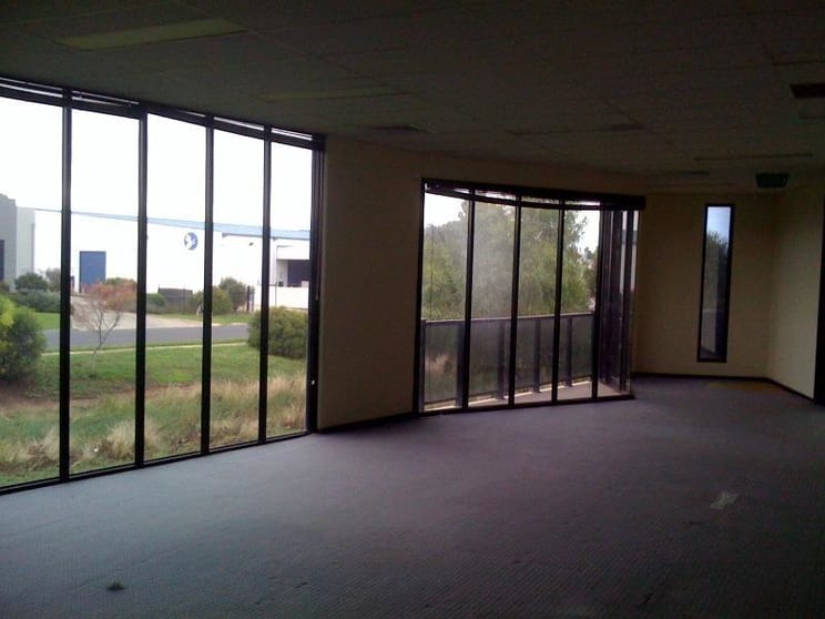 Click to view all images Suite 6/7-9 Mallett Road Tullamarine VIC 3043 - Image 3
