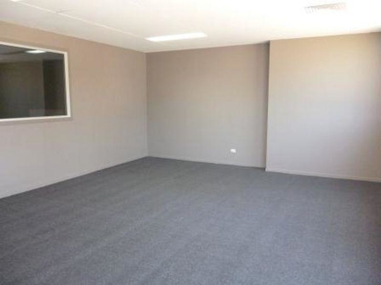 Click to view all images A2/172 Evans Road Salisbury QLD 4107 - Image 2