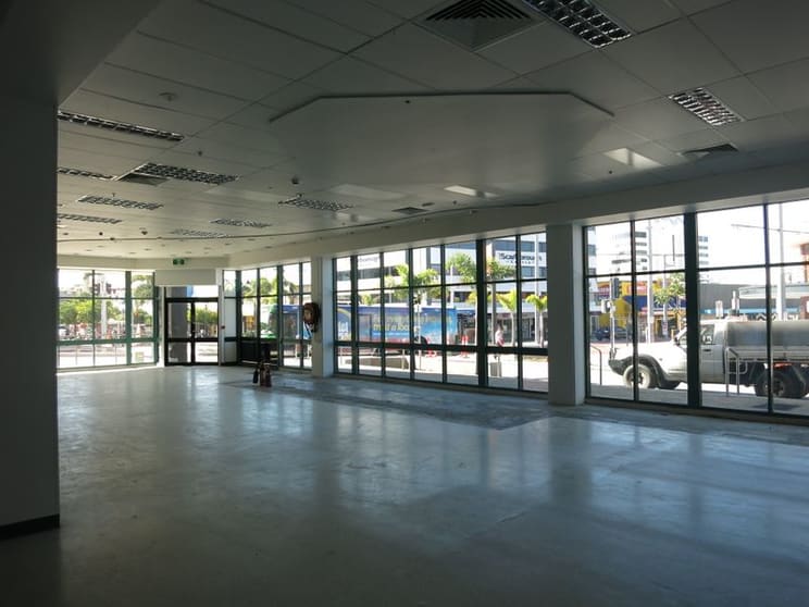 Click to view all images 41 Nerang Street Southport QLD 4215 - Image 2