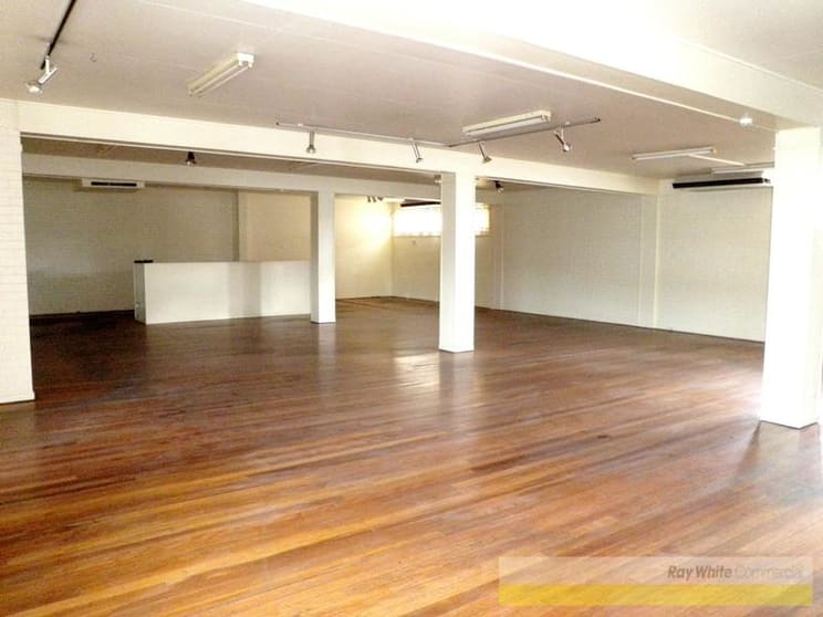 Click to view all images Newstead QLD 4006 - Image 2