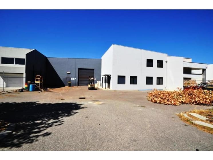Click to view all images 38 Boulder Road Malaga WA 6090 - Image 1
