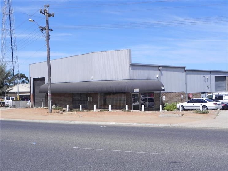 Click to view all images 1/212 Gnangara Road Landsdale WA 6065 - Image 3