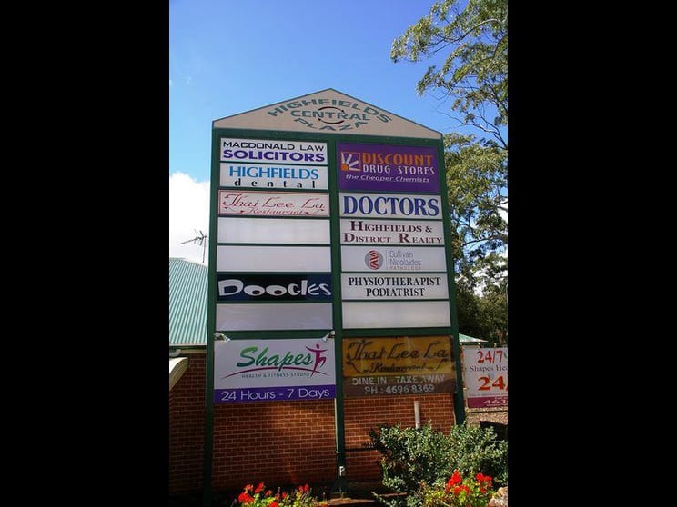 Click to view all images 5/2 Plaza Circle Highfields QLD 4352 - Image 2