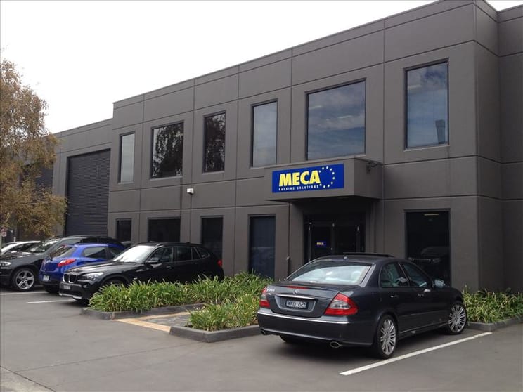 Click to view all images 2/273 Williamstown Road Port Melbourne VIC 3207 - Image 1