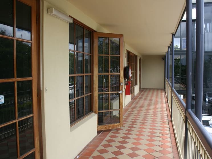 3/6 Vanessa Boulevard Springwood QLD 4127 - Image 3