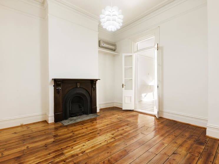 Click to view all images 46 Dundas Place Albert Park VIC 3206 - Image 3