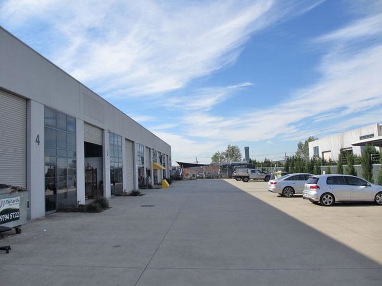 Click to view all images 26-28 Christensen Street Cheltenham VIC 3192 - Image 1