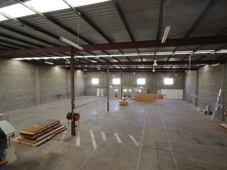Click to view all images Underwood QLD 4119 - Image 3
