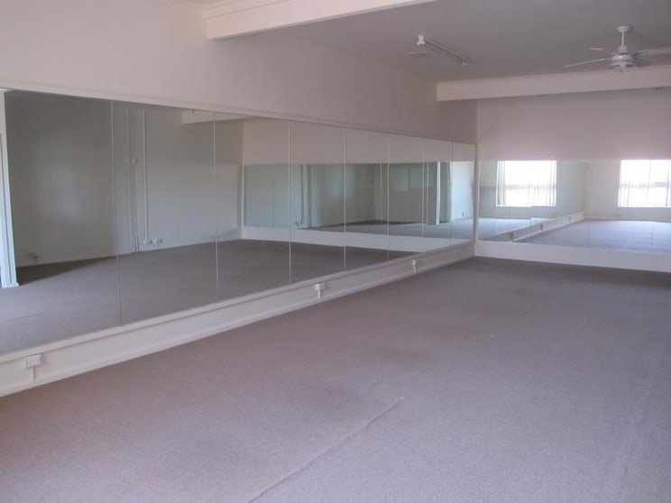 Click to view all images 1/127 Buckley Street Essendon VIC 3040 - Image 2