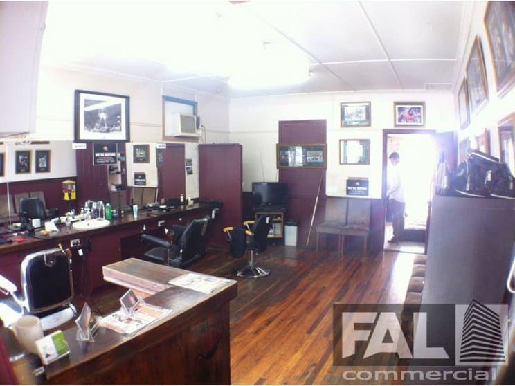 Click to view all images Oxley QLD 4075 - Image 3