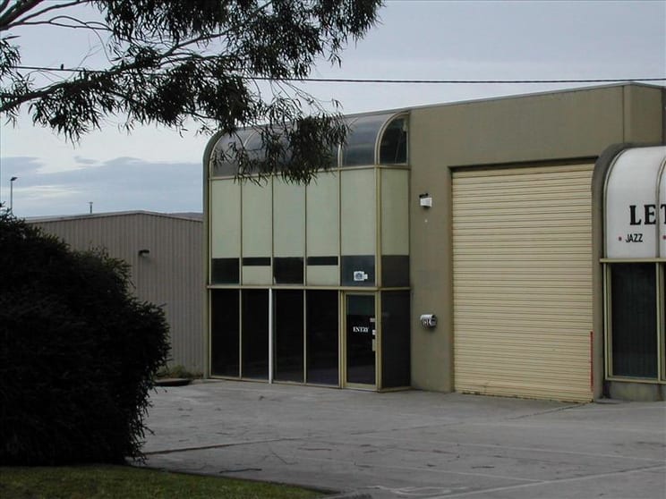 Click to view all images Unit 1/14 Keith Campbell Court Scoresby VIC 3179 - Image 3
