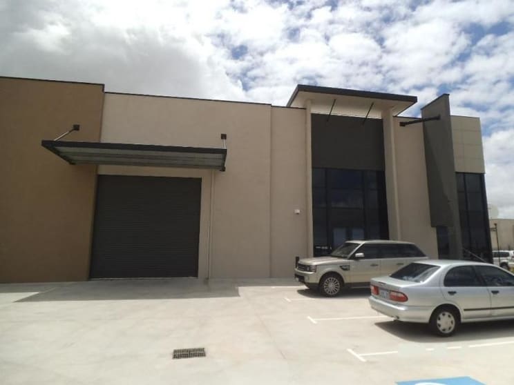 37 Mordaunt Circuit Canning Vale WA 6155 - Image 2