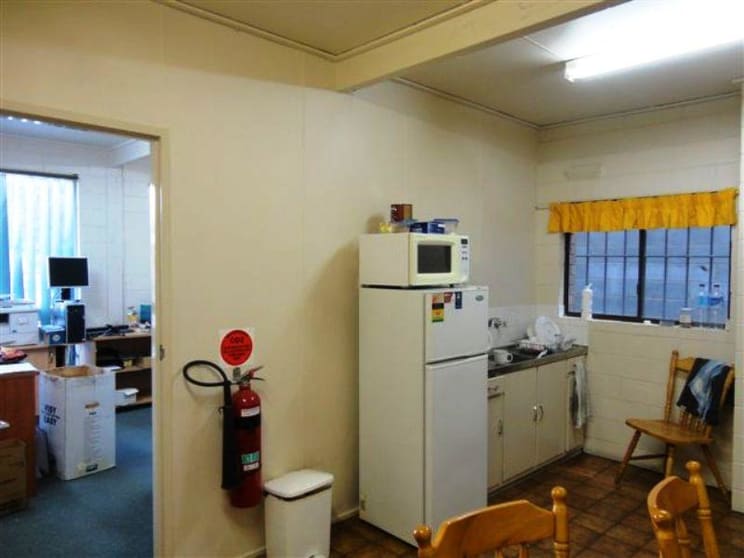 Click to view all images 50 Korong Road Heidelberg West VIC 3081 - Image 3
