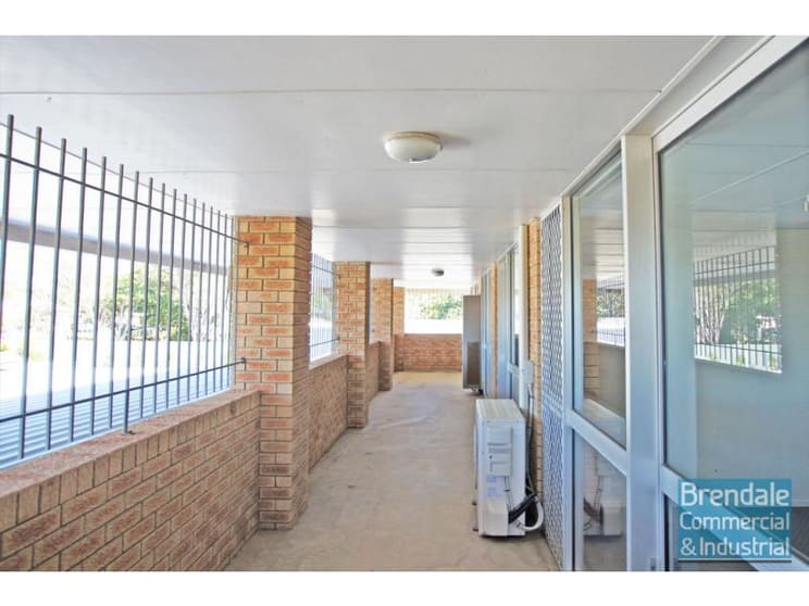 8/2 Ebert Parade Lawnton QLD 4501 - Image 3