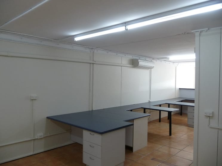 Click to view all images Stafford QLD 4053 - Image 3