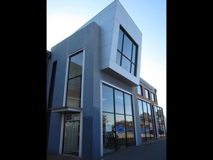 Click to view all images Unit 2/71 Leichardt Street Kingston ACT 2604 - Image 2
