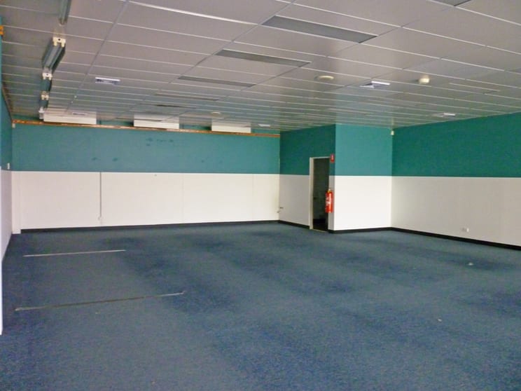 Click to view all images Shop 1a/167-179 Shaws Road Werribee VIC 3030 - Image 1