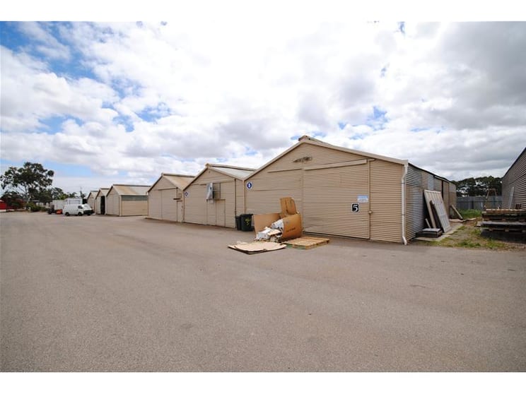 Click to view all images Unit 8, 27 Barndioota Road Salisbury Plain SA 5109 - Image 2