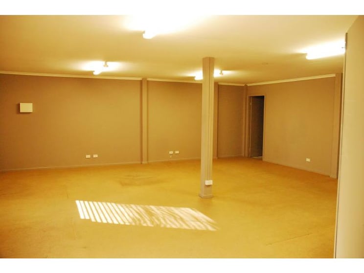 Click to view all images 5/18 Tom Thumb Avenue South Nowra NSW 2541 - Image 2