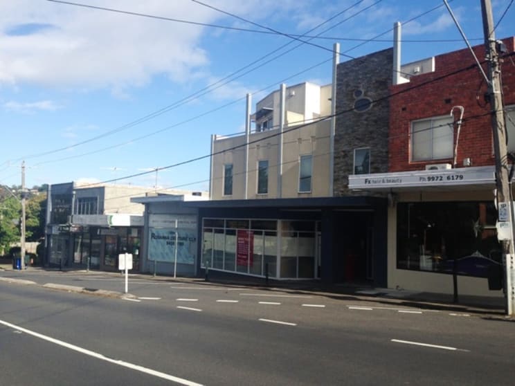 Click to view all images 8 Station Road Rosanna VIC 3084 - Image 2