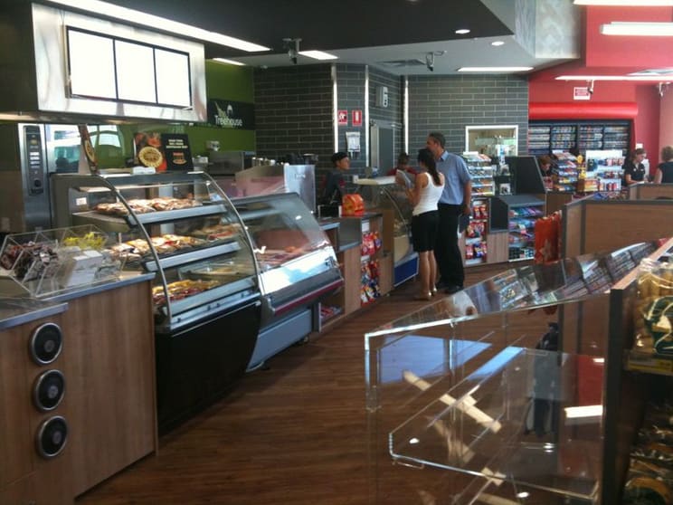 Click to view all images Bundaberg QLD 4670 - Image 2