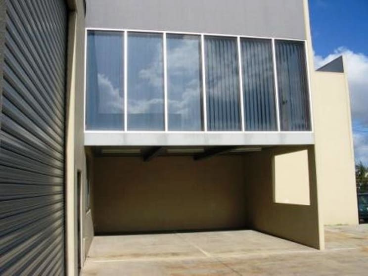 Click to view all images 32 Yale Drive Epping VIC 3076 - Image 2