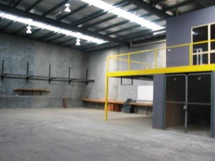 Click to view all images 32 Yale Drive Epping VIC 3076 - Image 3